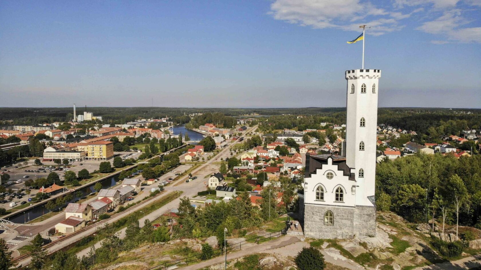 Nordlo-office-Soderhamn-church